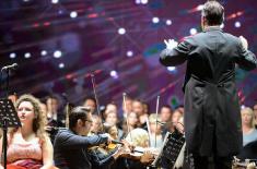 Military musicians give spectacular performance of “Carmina Burana”