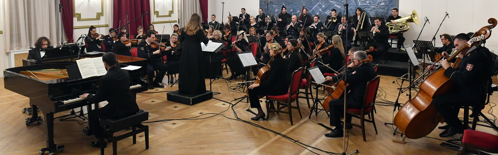 neoklasični-koncert-sa-solistima