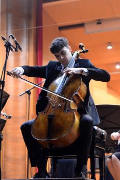 Koncert Ansambla „Binički“ sa violončelistom Petrom Pejčićem