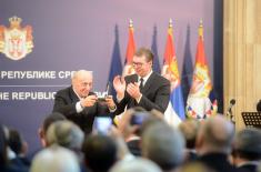 Predsednik Aleksandar Vučić odlikovao UA MO "Stanislav Binički"